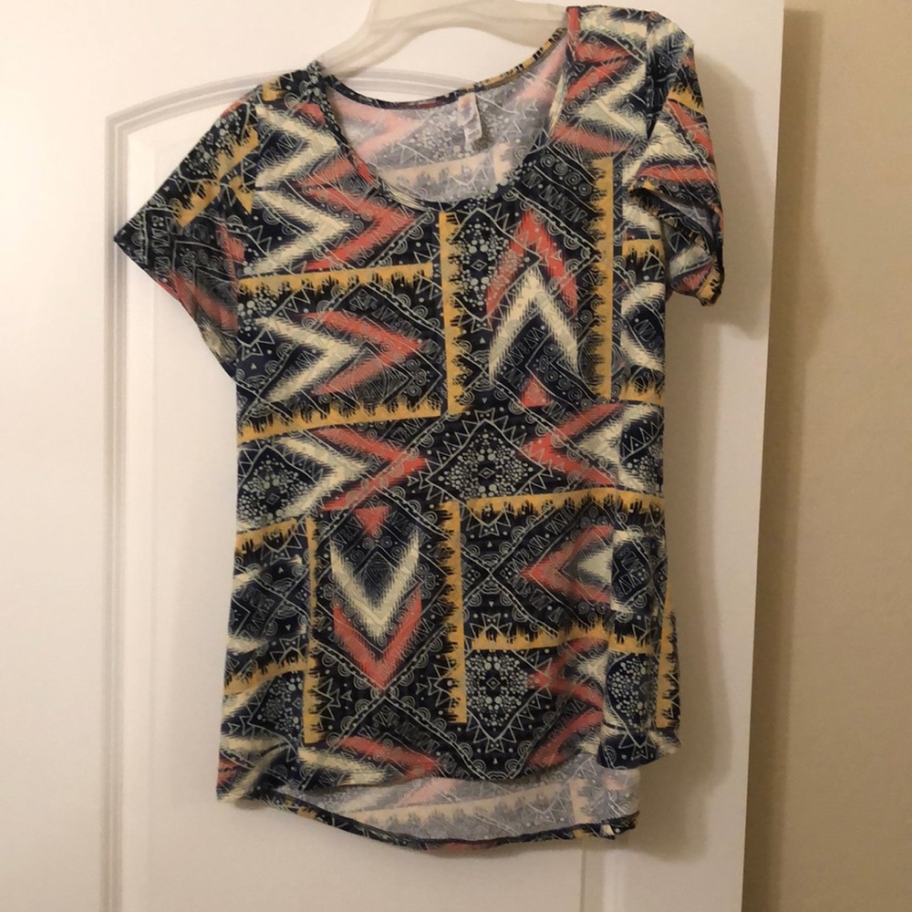 Lularoe medium aztec print short sleeve top
